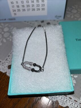 🌺 Sale **Designer Safety-Lock Bracelet with a Tiffany & Co. Box